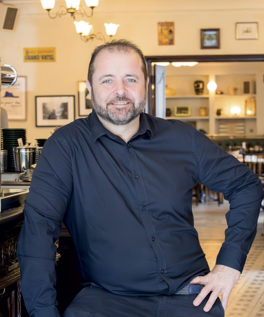 Le nouveau chef d’équipe du Café de l’Ormeau — Yohann Guillamet