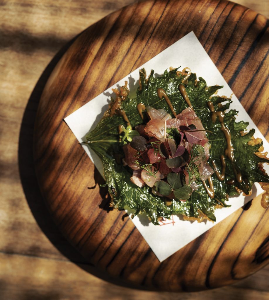 Crispy Shiso Tuna Tacos par CASA AMOR