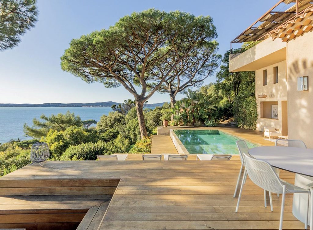 À LA VENTE, FOR SALE VILLA VUE MER SPECTACULIARE SAINTE-MAXIME