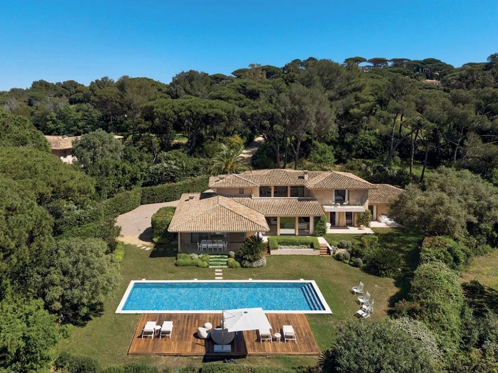 À LA VENTE, FOR SALE VILLA VUE MER AUX PARCS DE SAINT-TROPEZ