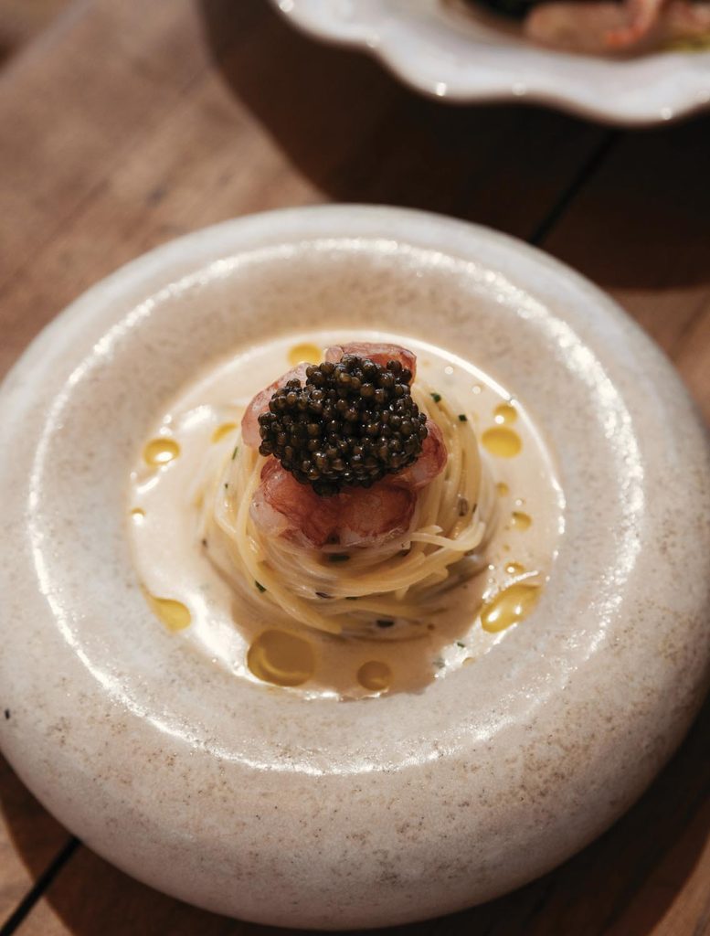 Cold spaghettinis gambero rosso & caviar par Casita